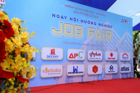 DECOFI TIẾP TỤC ĐỒNG HÀNH CÙNG NGÀY HỘI HƯỚNG NGHIỆP JOB FAIR TẠI ĐẠI HỌC BÁCH KHOA – KẾT NỐI NHÂN TÀI, KIẾN TẠO TƯƠNG LAI