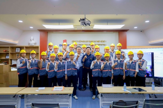 DECOFI CHÀO ĐÓN SINH VIÊN THỰC TẬP TRƯỜNG ĐẠI HỌC HUTECH