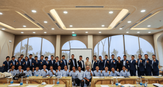 DECOFI: SẴN SÀNG BỨT PHÁ 6 THÁNG CUỐI NĂM 2025  